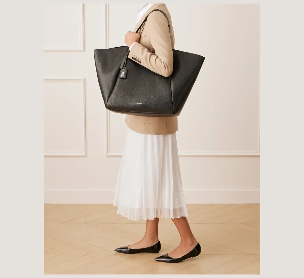 Stuart Weitzman HANDBAGS-CHANGE LOCATION Textured leather/Black